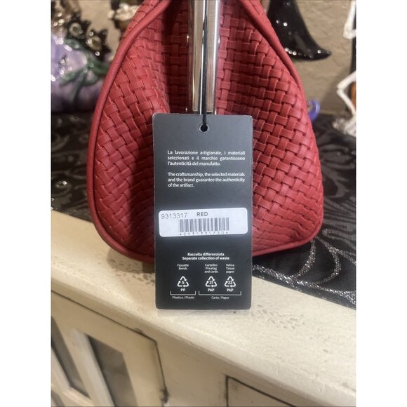 The Trend Genuine Leather Red Doctor Style Crossbody Handbag Purse - Picture 3 of 10